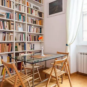 8 Studio Rome